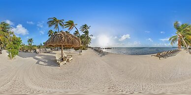 Amara Cay Resort