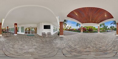 Amara Cay Resort