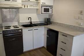 SoYa on Davis Apartment Hotel