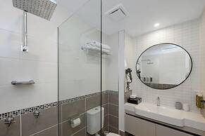 Madison Plaza Townsville