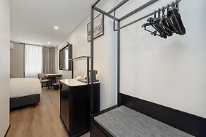 Madison Plaza Townsville