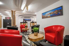 The Vic, an Ascend Collection Hotel
