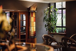 Tavistock Hotel