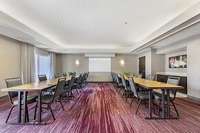Comfort Inn & Suites Bethlehem Lehigh Valley Airport