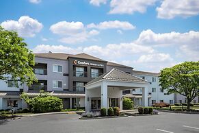 Comfort Inn & Suites Bethlehem Lehigh Valley Airport