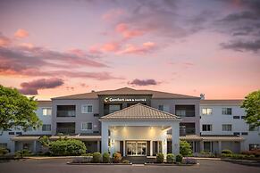 Comfort Inn & Suites Bethlehem Lehigh Valley Airport