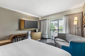 Comfort Inn & Suites Bethlehem Lehigh Valley Airport