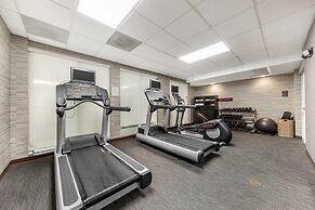 Comfort Inn & Suites Bethlehem Lehigh Valley Airport