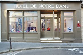 Hotel De Notre Dame Maître Albert