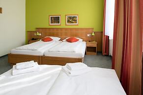 Land- und Golfhotel Alte Fliegerschule