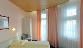 Raststättenhotel Avus