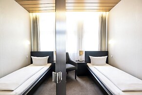 Raststättenhotel Avus