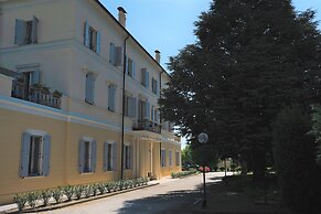 Rechigi Park Hotel