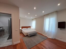 Rechigi Park Hotel