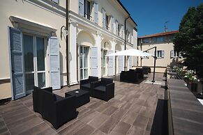 Rechigi Park Hotel
