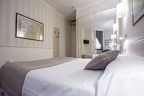Hotel Flora
