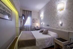 Hotel Flora
