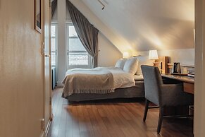 Home Hotel With