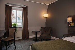 Home Hotel Uman