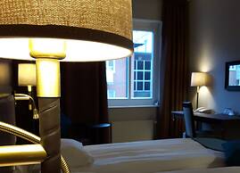 Home Hotel Uman