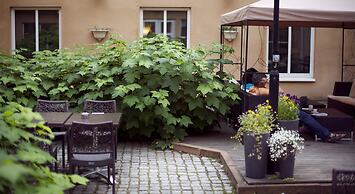 Home Hotel Uman
