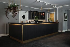 Home Hotel Uman
