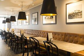 Home Hotel Uman