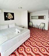Indian Ocean Hotel