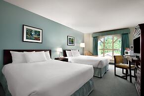 Harrison Lake Hotel