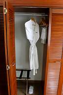 Sol de Oro Hotel & Suites