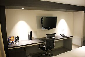 Sol de Oro Hotel & Suites