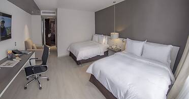 Sol de Oro Hotel & Suites