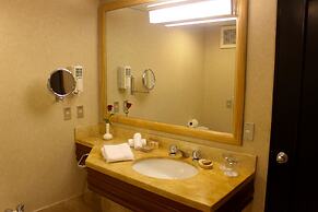 Sol de Oro Hotel & Suites