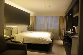 Sol de Oro Hotel & Suites