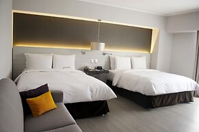 Sol de Oro Hotel & Suites