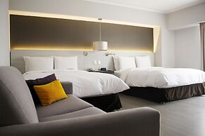 Sol de Oro Hotel & Suites