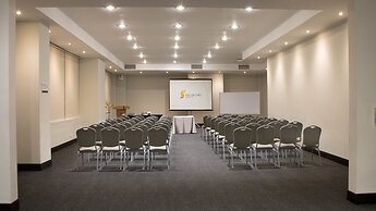 Sol de Oro Hotel & Suites