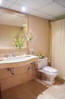 Sol de Oro Hotel & Suites