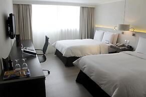Sol de Oro Hotel & Suites