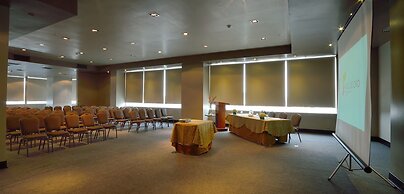Sol de Oro Hotel & Suites