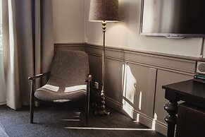 Home Hotel Post
