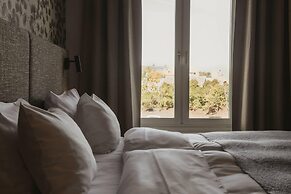 Home Hotel Post
