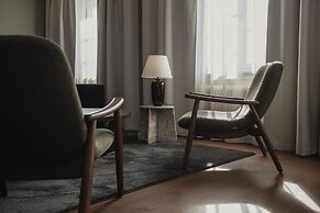 Home Hotel Post
