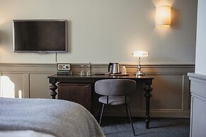 Home Hotel Post