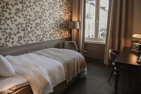 Home Hotel Post