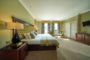 Golf View Hotel & Spa