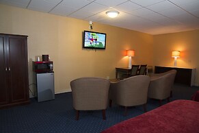 Hampton Falls Inn
