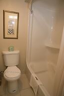 Hampton Falls Inn
