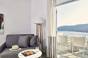 Archipelagos Hotel