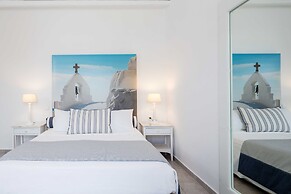 Archipelagos Hotel
